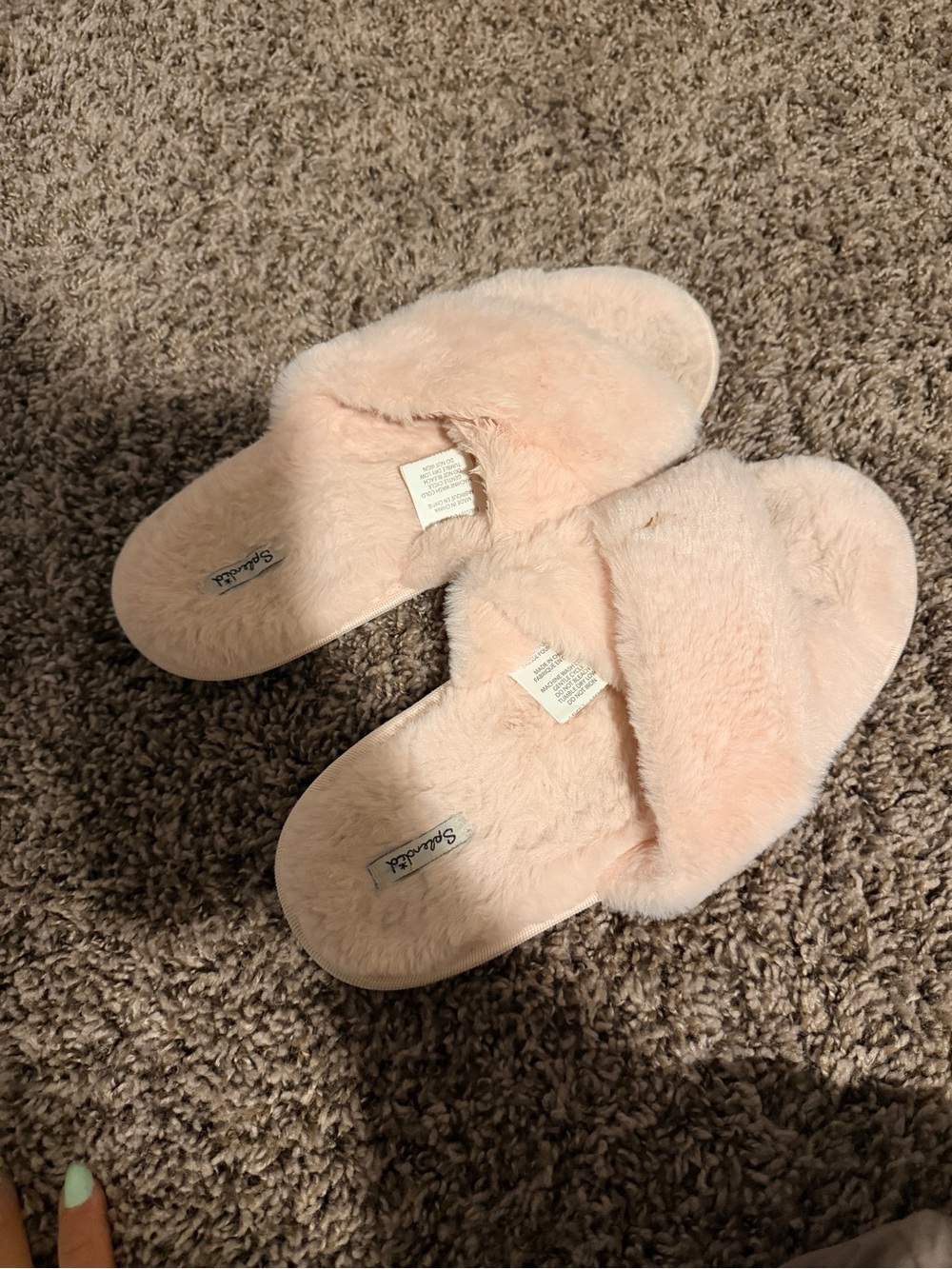 Splendid Plush Slide Slippers in Light Pink
